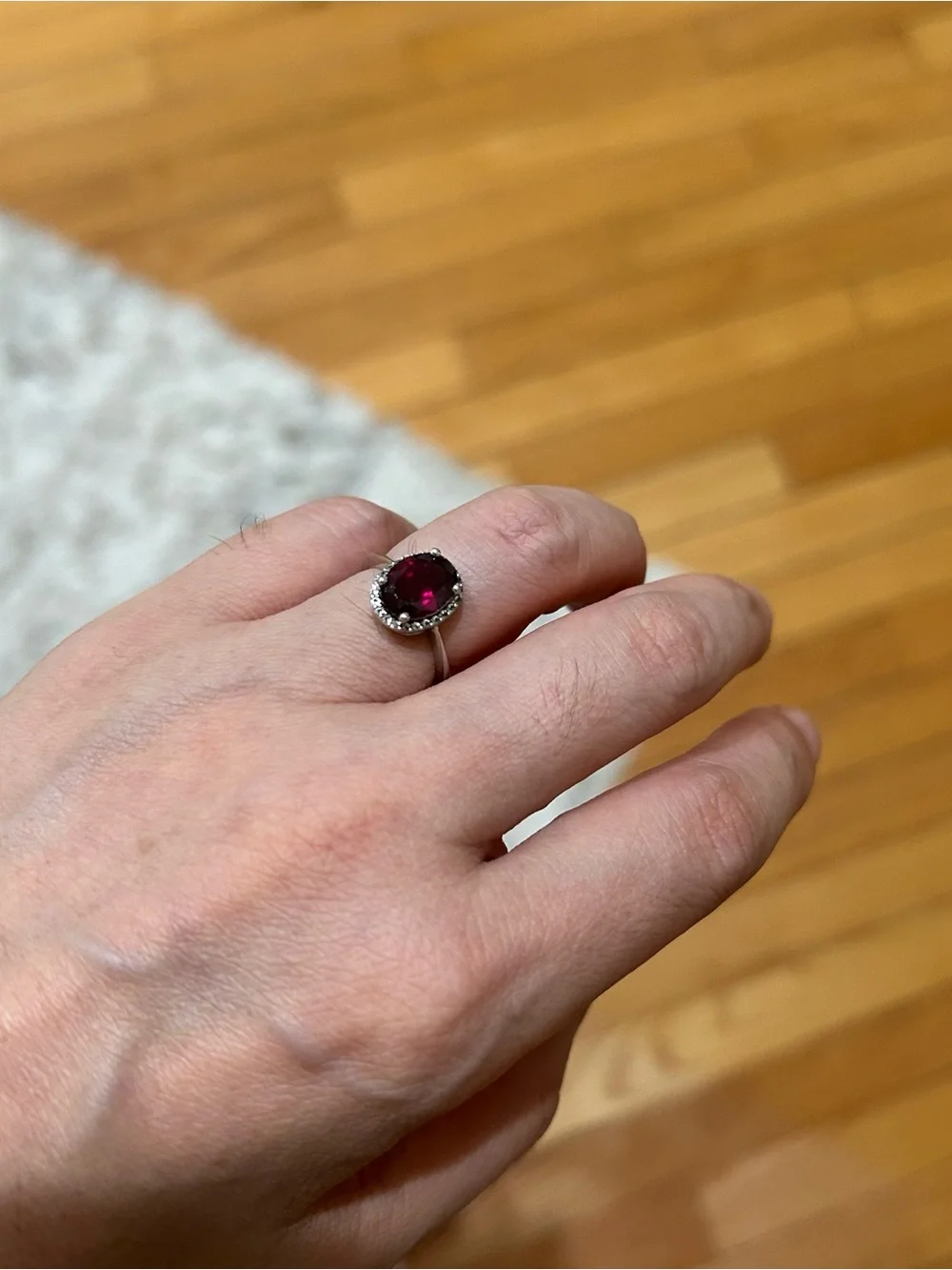 Garnet / Sterling Sliver Ring 4.5